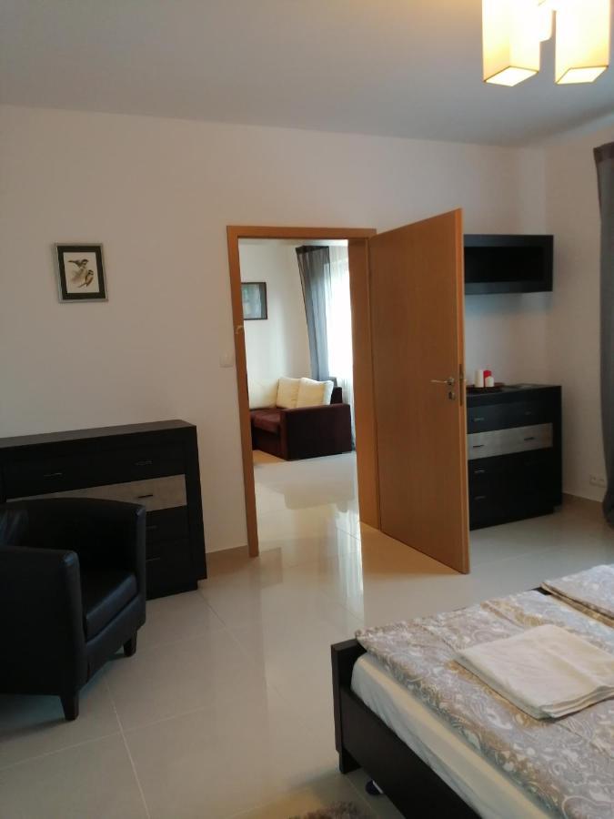 Apartament Rownica 乌斯特龙 外观 照片